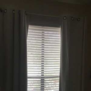 Eclipse Blackout Energy Efficient Grommet Panel